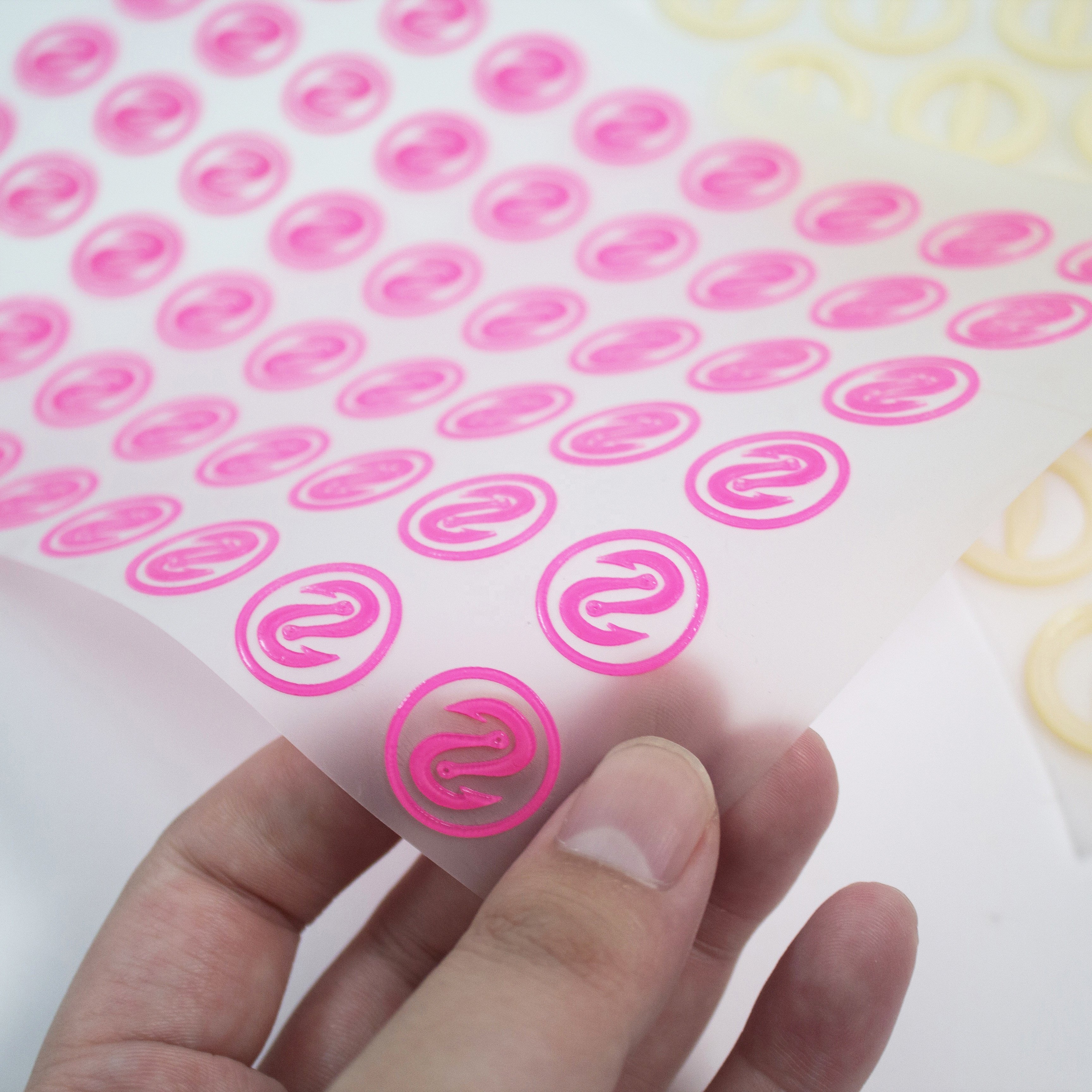 DOY Label High Quality Heat Transfer Tag Factory Custom Iron on Logo Thick Plate Heat Transfer for Garments