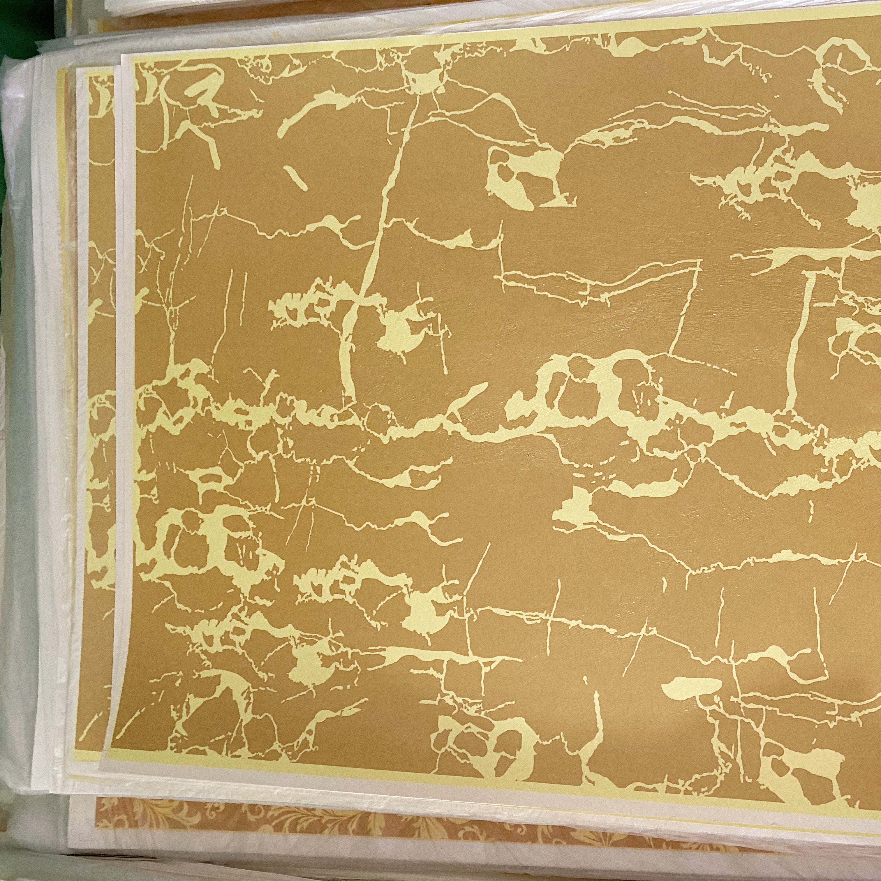 Popular In Middle East Water Transfer Golden Electroplating Water slide Paper Decal Sticker for Porcelain Ceramic Plate