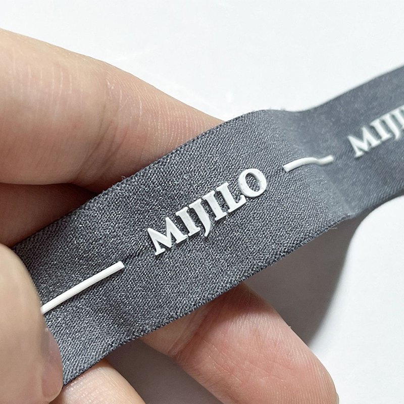 Heat Transfer Badges Wholesale Custom Metallic Logo Letters Patches Tpu Clothing Heat Transfer Iron On Labels For Sportswear