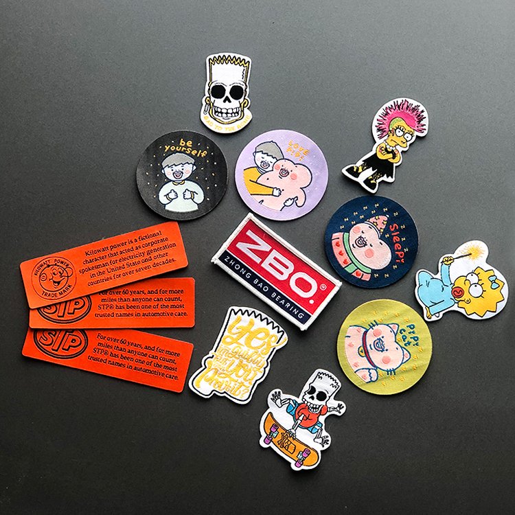 Factory Direct Wholesale Custom Heat Press Transfer Iron On Clothing Woven label for clothes or shoes