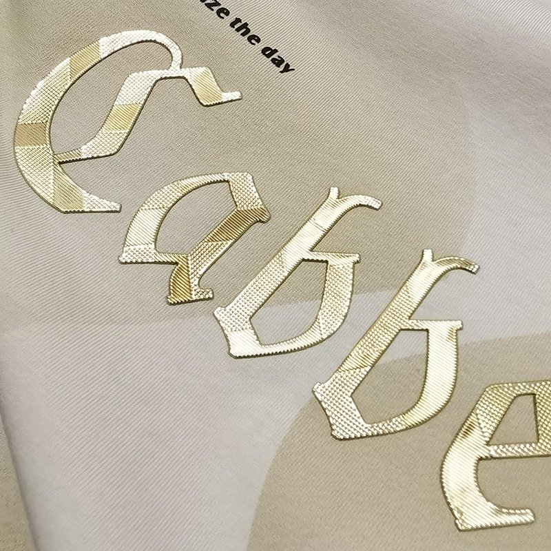 Heat Transfer Stickers Embossed TPU Wholesale Custom 3D PVC High-frequency Golden Pp Bag Garment Labels Sustainable Custom Color