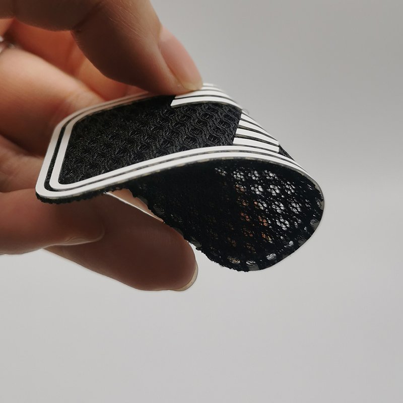 Iron On High Frequency Silicone Label TPU Badges Silk Screen Printing 3D Embossed Logo Heat Transfer Soft Silicone Patch