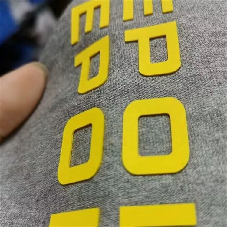Custom 3d Silicone Heat Transfer Brand Logo Sticker Iron On Transfer Print On T-shirt