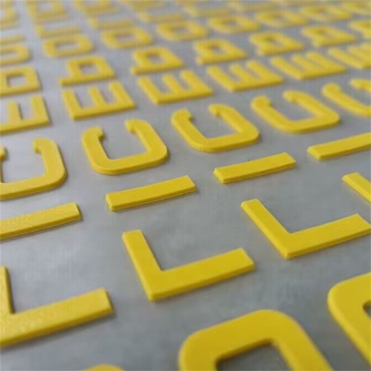 Custom 3d Silicone Heat Transfer Brand Logo Sticker Iron On Transfer Print On T-shirt