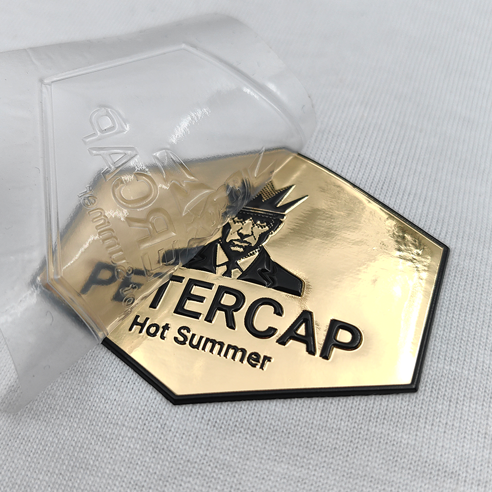 Personality Custom 3D LOGO Patterns Labels Maker Printing Golden Plating Letters Logo Heat Transfer TPU Patches for Clothing