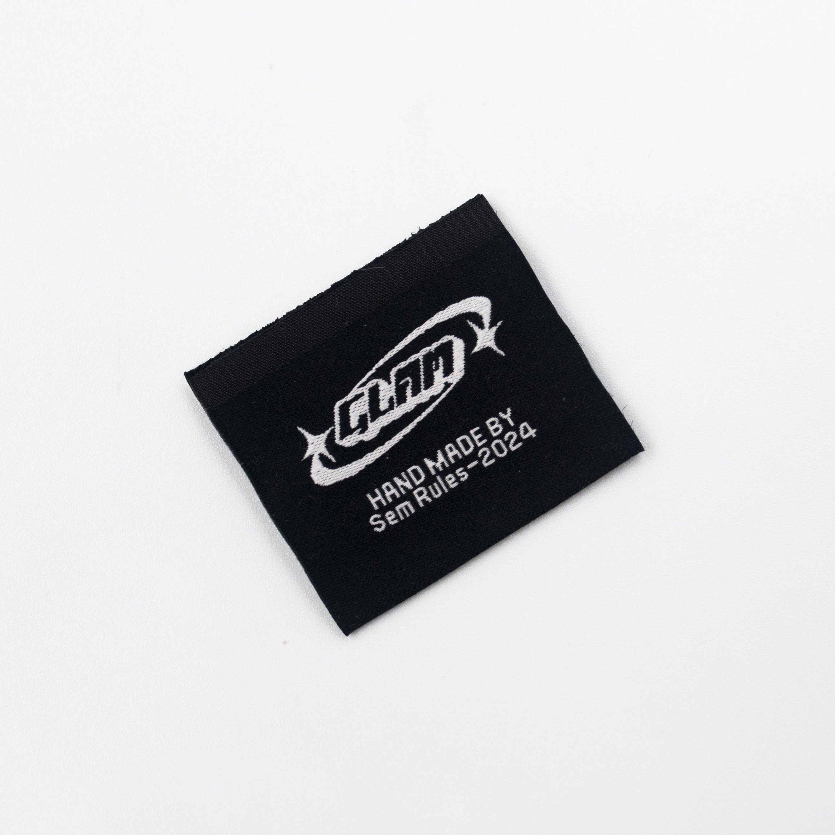 Custom Machine Woven Damask Brand Name Neck Tags Labels for Clothings