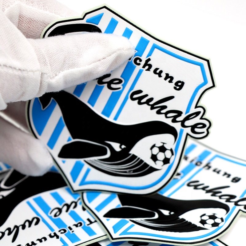 Heat press vinyl transfer sticker printed 3d t shirt embossed custom patches rubber logo silicone tpu garment label for clothing