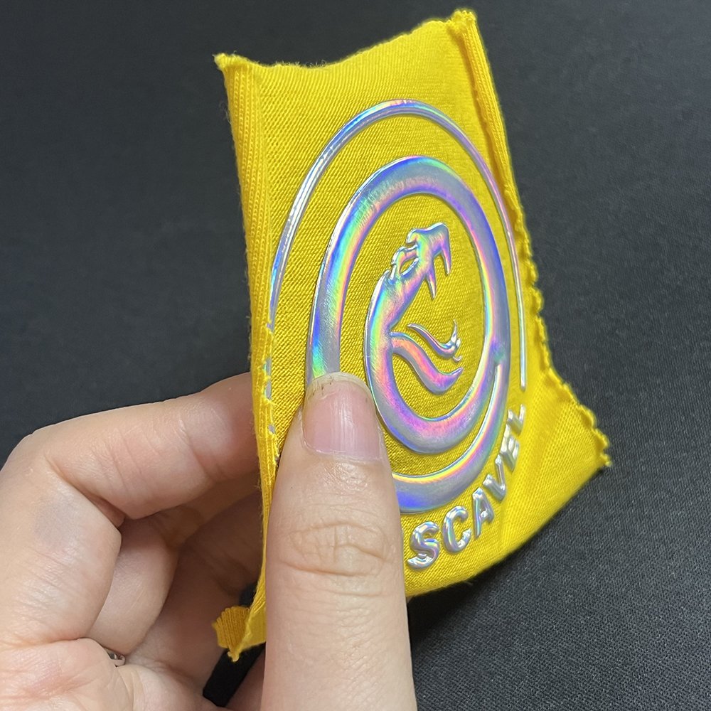 Wholesale New Design Brand Name PVC Printing Printer Sticker Heat Transfer Label Sticker Label for T-shirts Heat Transfer Custom