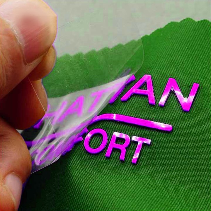 China Factory Direct Price Custom Printing 3D Embossed Silicone Logo Heat Transfer Label for Clothing