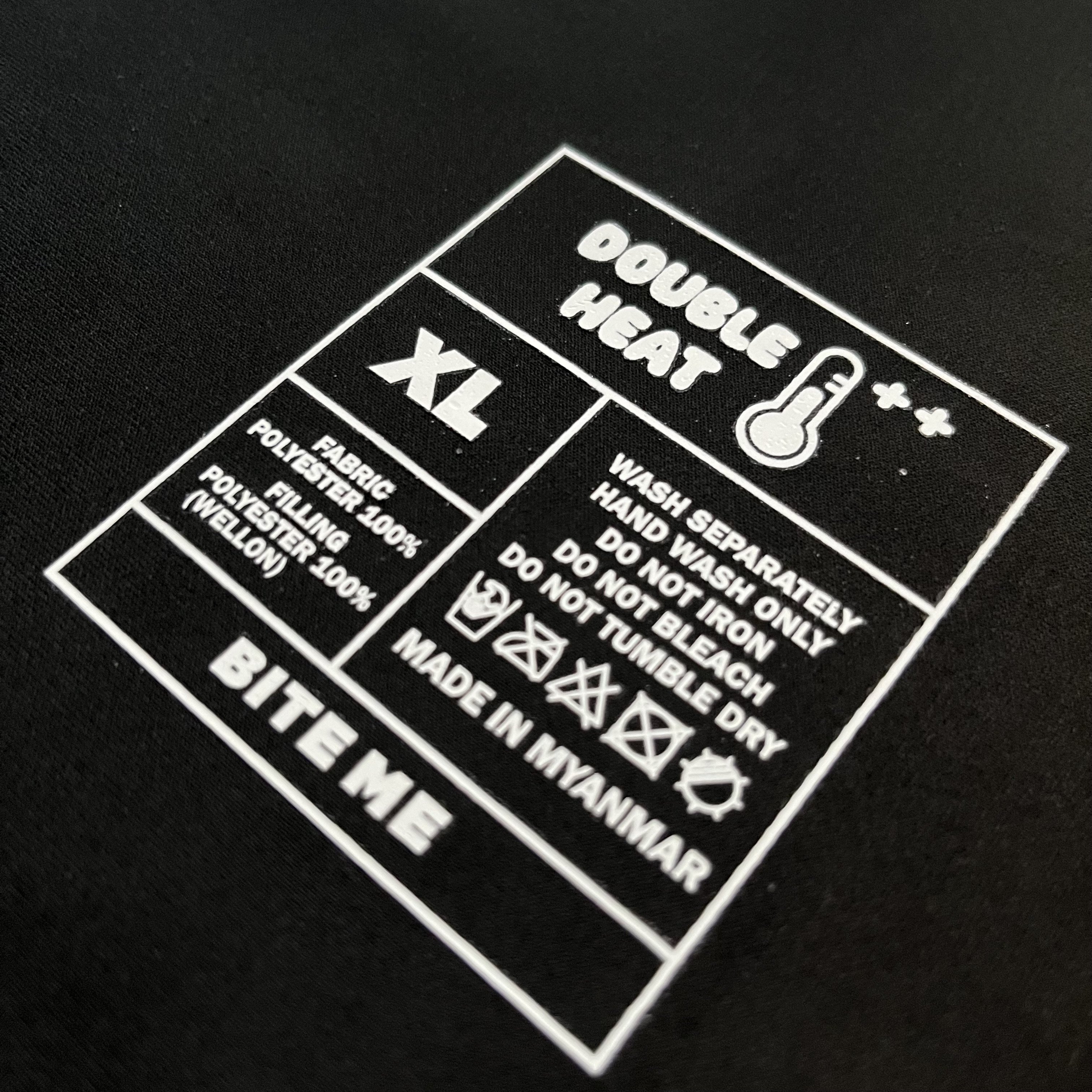 wholesale Custom Low price high quality Brand Name Silk Screen Printing Heat Transfer Wash Care Neck Labels for T Shirts