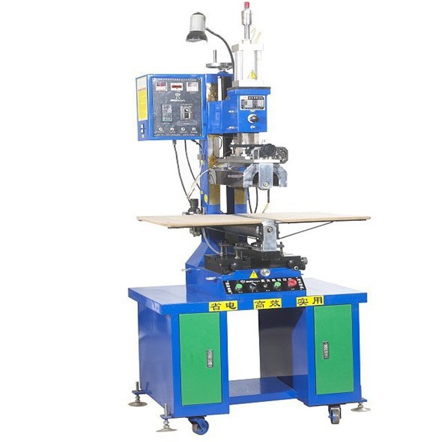 Heat transfer machine used for plastic printing machine