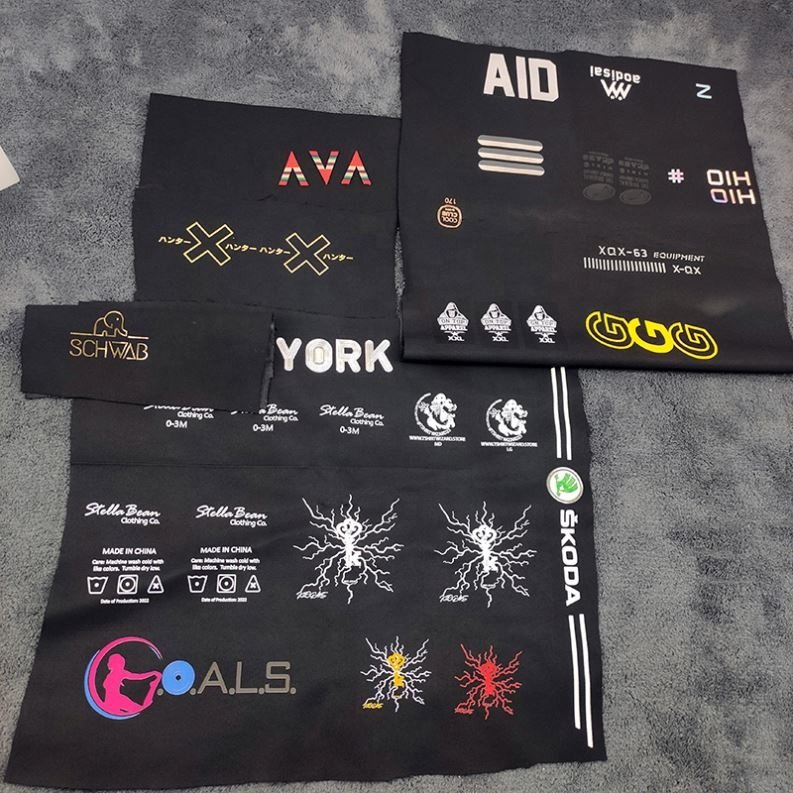 Custom Design 3D Flock Iron On Sticker Heat Transfer Printing For T Shirt