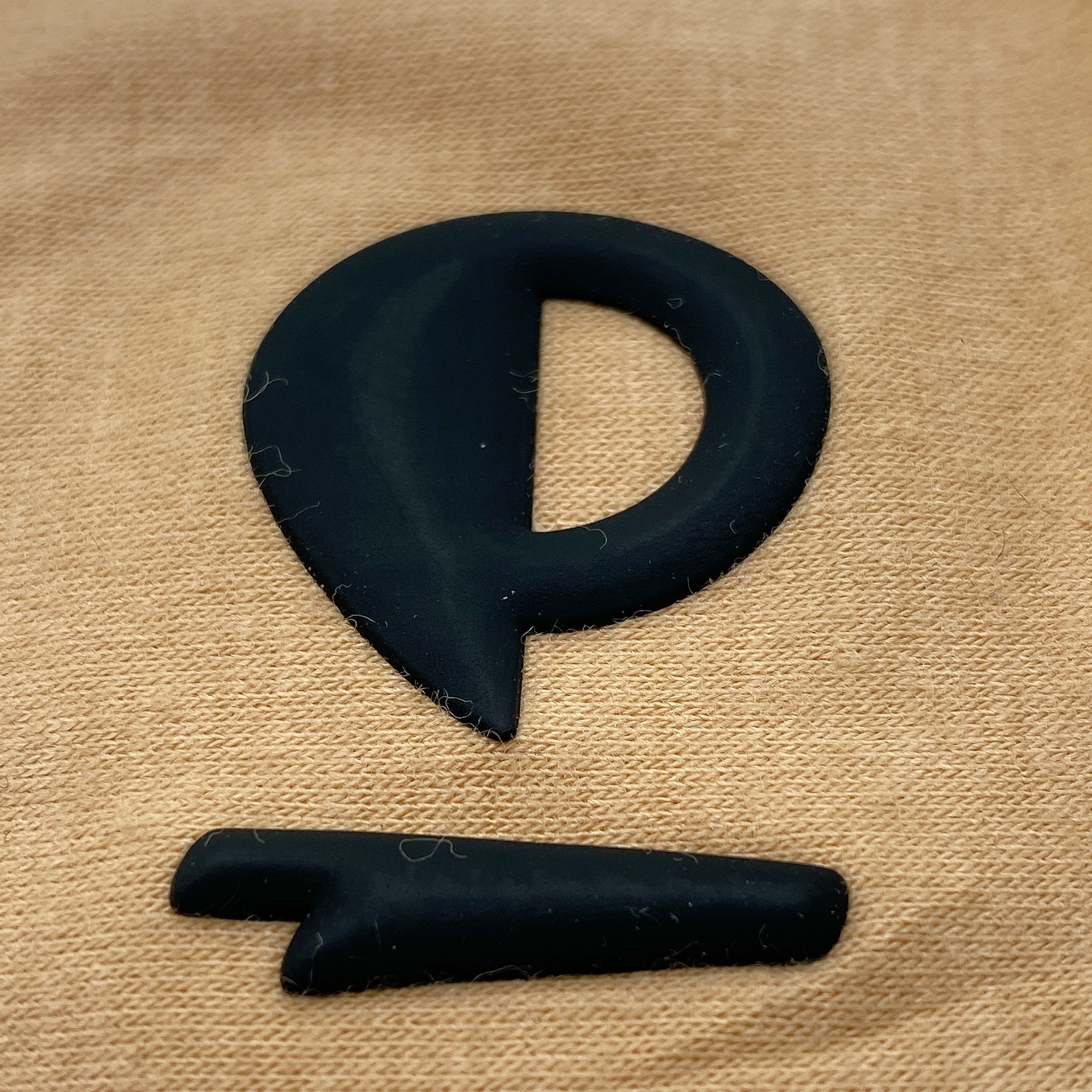 High Density Customized Embossed 3D Silicone Printing Logo Apparel Heat Transfer Labels for T-shirts