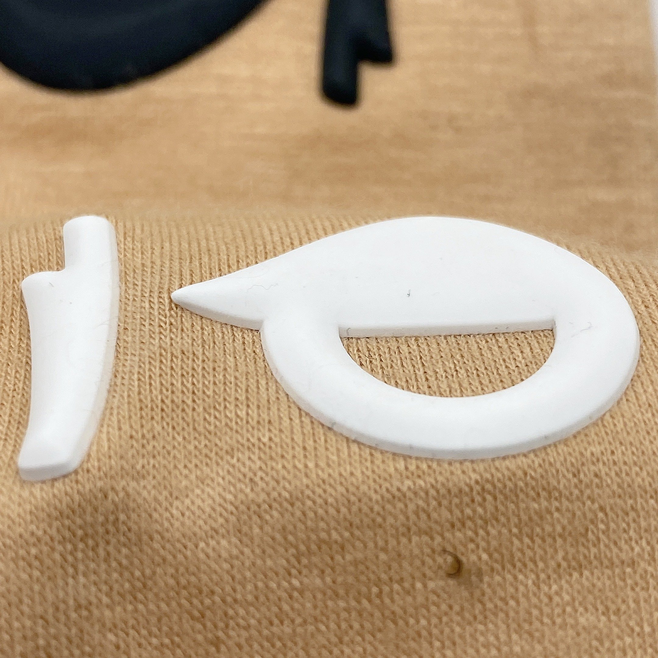 High Density Customized Embossed 3D Silicone Printing Logo Apparel Heat Transfer Labels for T-shirts