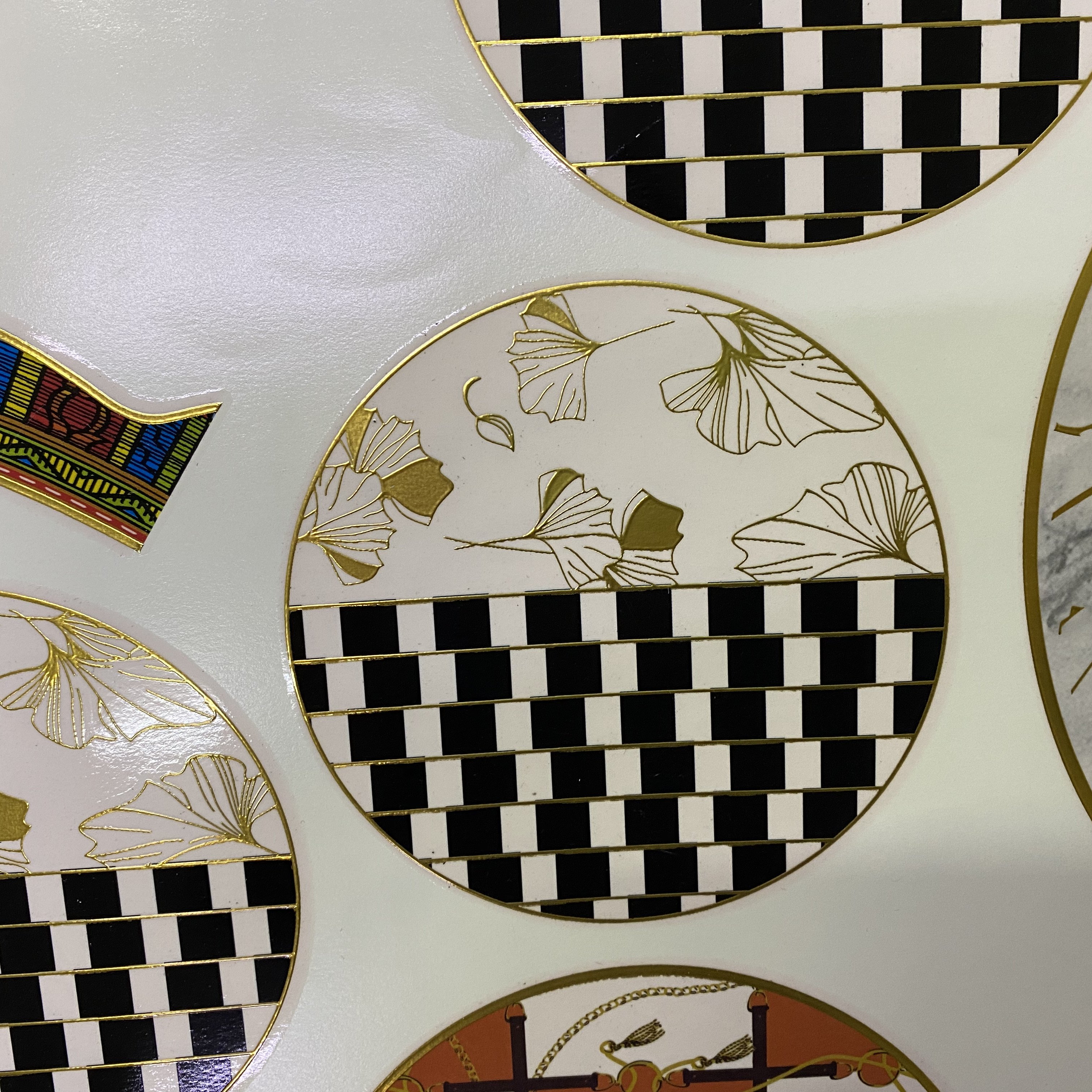 Classic Luxury Embossed Golden Gold Color Customized Water Slide Decals Water Transfer Printing Ceramic Decal For Plates