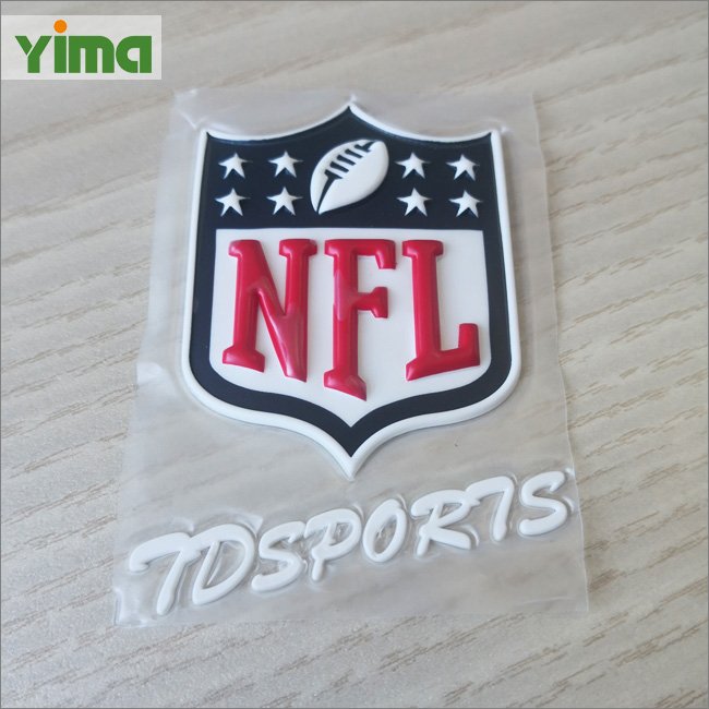 Custom 3d pink heat transfer LOGO label reflective gold silicone LOGO patch for clothing
