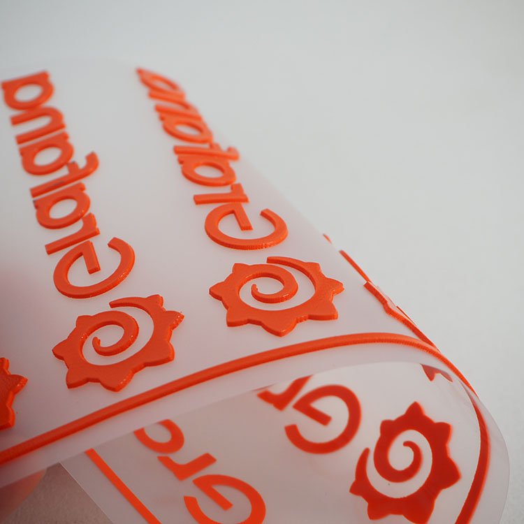 High Quality Customize Any Color 3d Heat Transfer Silicone Label Embossed Heat Transfer Patch For Clothing/bag