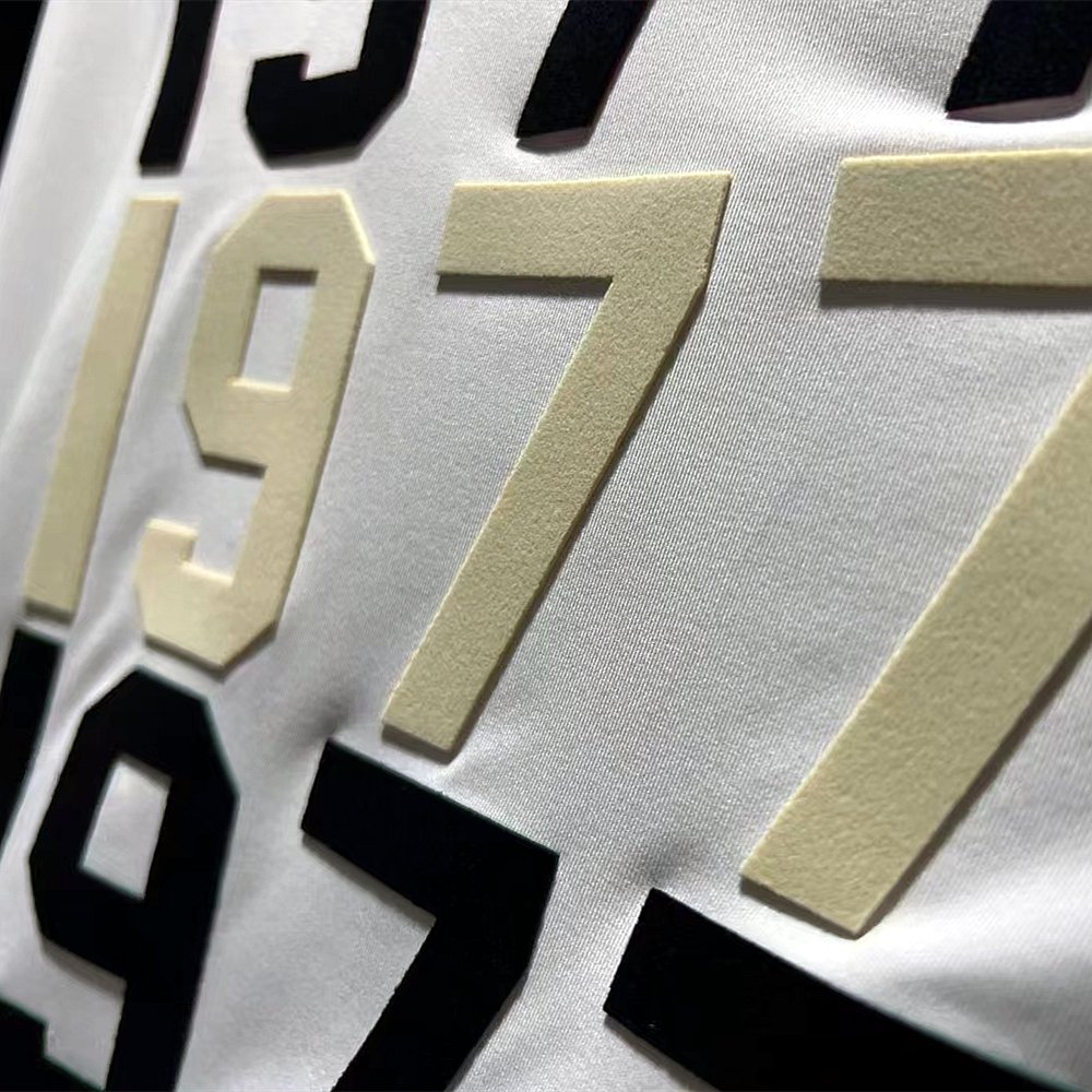 Customized Size Various Color 3d Extra Thick Velvet Iron On Htv Flock Heat Transfer Vinyl Sticker neck label