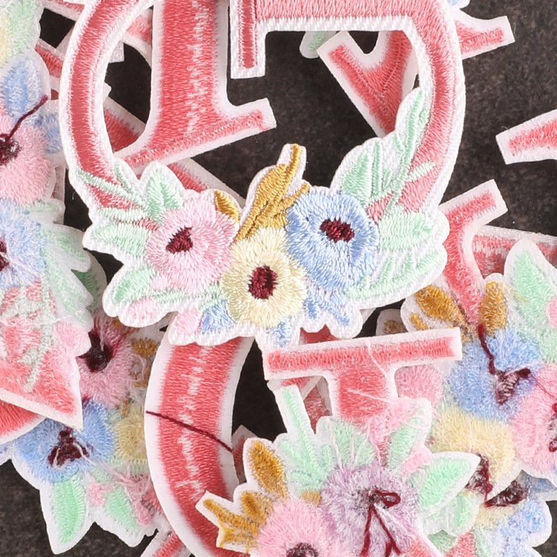 Height 4.8cm Iron On Patches Bulk Felt Flower Letter Embroidery Heat Transfer Patches For Shirts