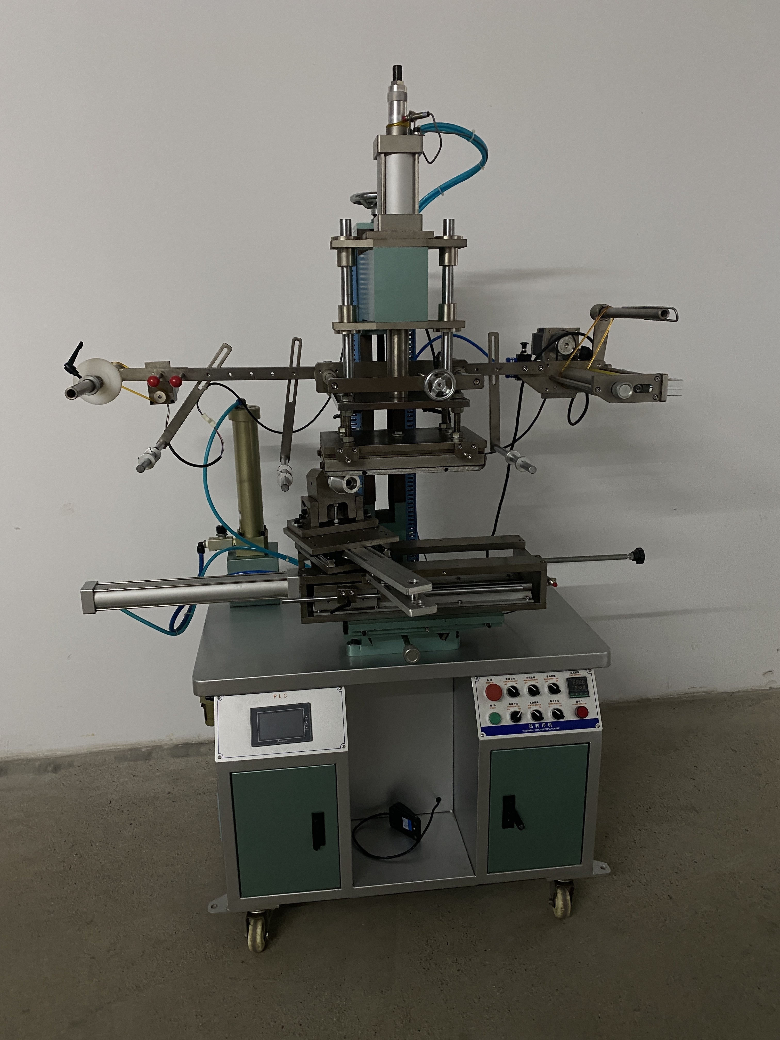 Plastic And Polygon Stamp Embossing Hot Foil Stamping Machine For Plastic Cups Cosmetic Bottles Glass Bottles