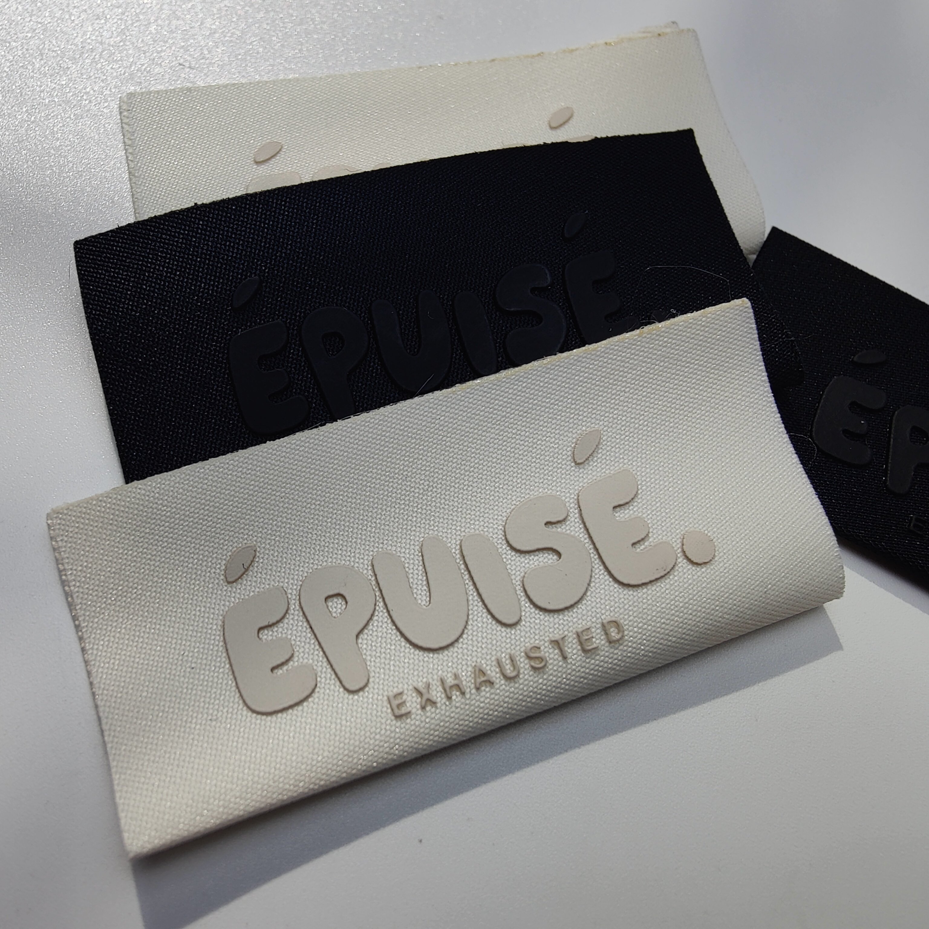 3D Silicone Woven Label Logo Clothing Collar Labels Woven 3D Polyester Taffeta Fabric Garment Neck Labels Transfer Technique