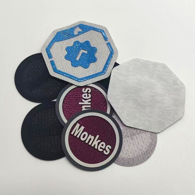 Best quality custom brand logo soft silicone 3d heat transfer labels sewing woven badge patch clothing labels