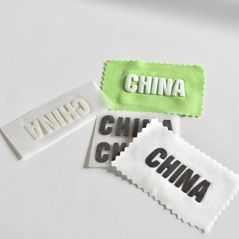 Custom Heat Transfers Logo Vinyl 3d Silicone Clothing Labels Designs Iron On T-Shirts