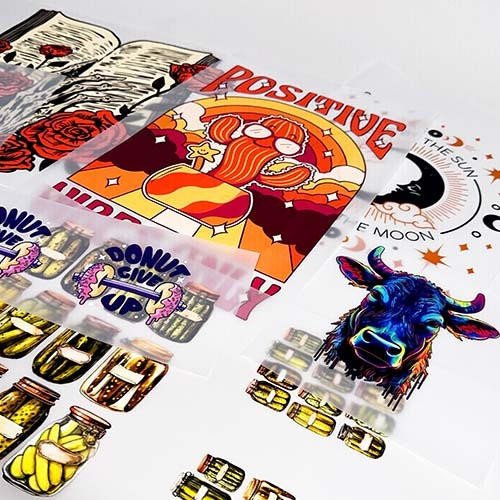 cheap Custom Dtf Vinyl Transfer Printing Garment Labels Off-set printing stickers Plastisol Heat Transfer Designs For T Shirts