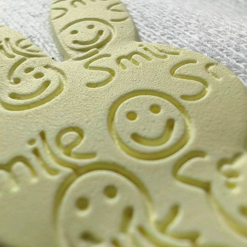 Clothing Label TPU Customized 3D Embossed Brand Logo Stitching Silicone Heat Transfer Printing for Clothing Football Shoes
