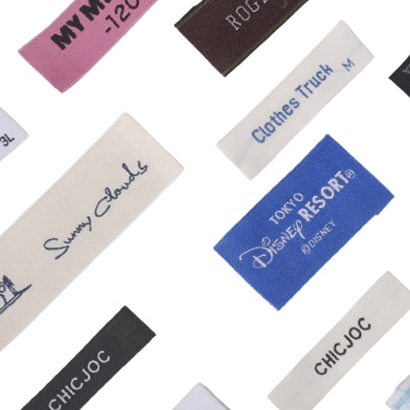 High Quality Batch Custom Red Printing Garment Labels for Coat, Hat, Shirts, Cloth