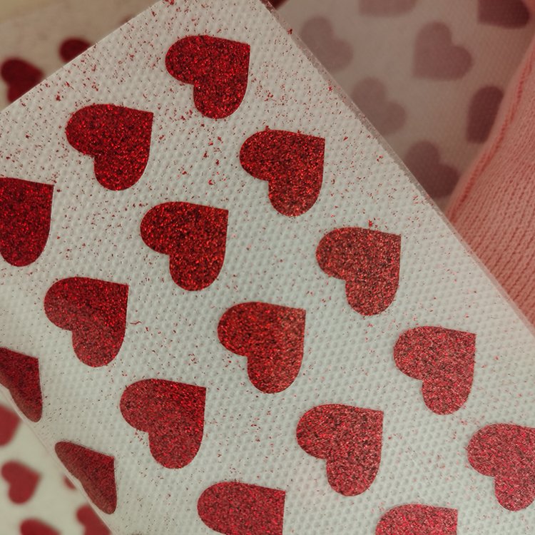 XinHeng Garments Label Printing Logo Heat Transfer Label Plastisol Screen Print Heat Transfer Sticker Design