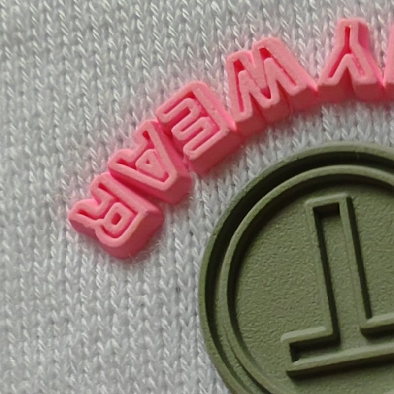 Wholesale Customized High Quality 3D clothing logo heat printing transfer silicone Circular label for T-shirt handbag