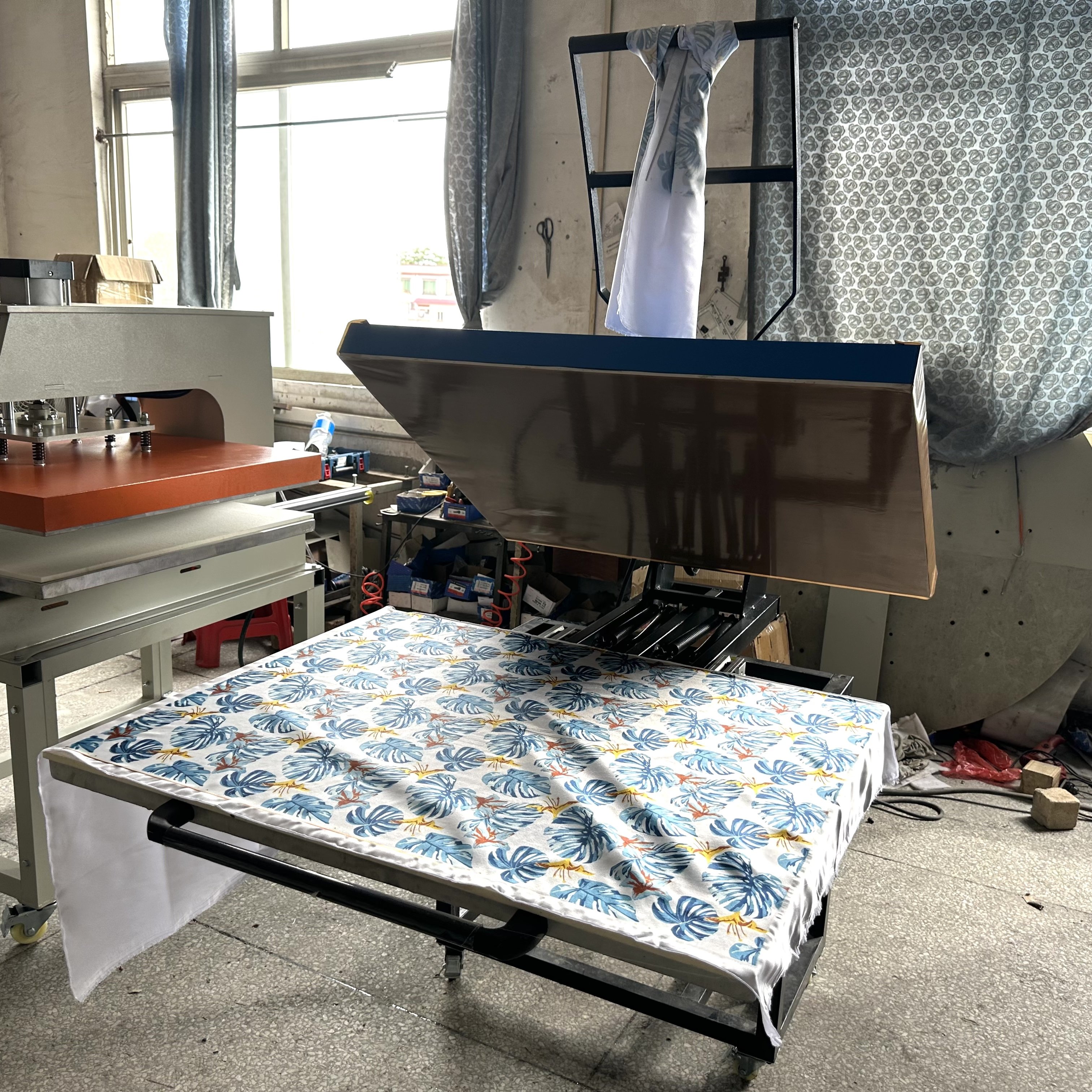 Hot selling large format heat transfer machine thermal press
