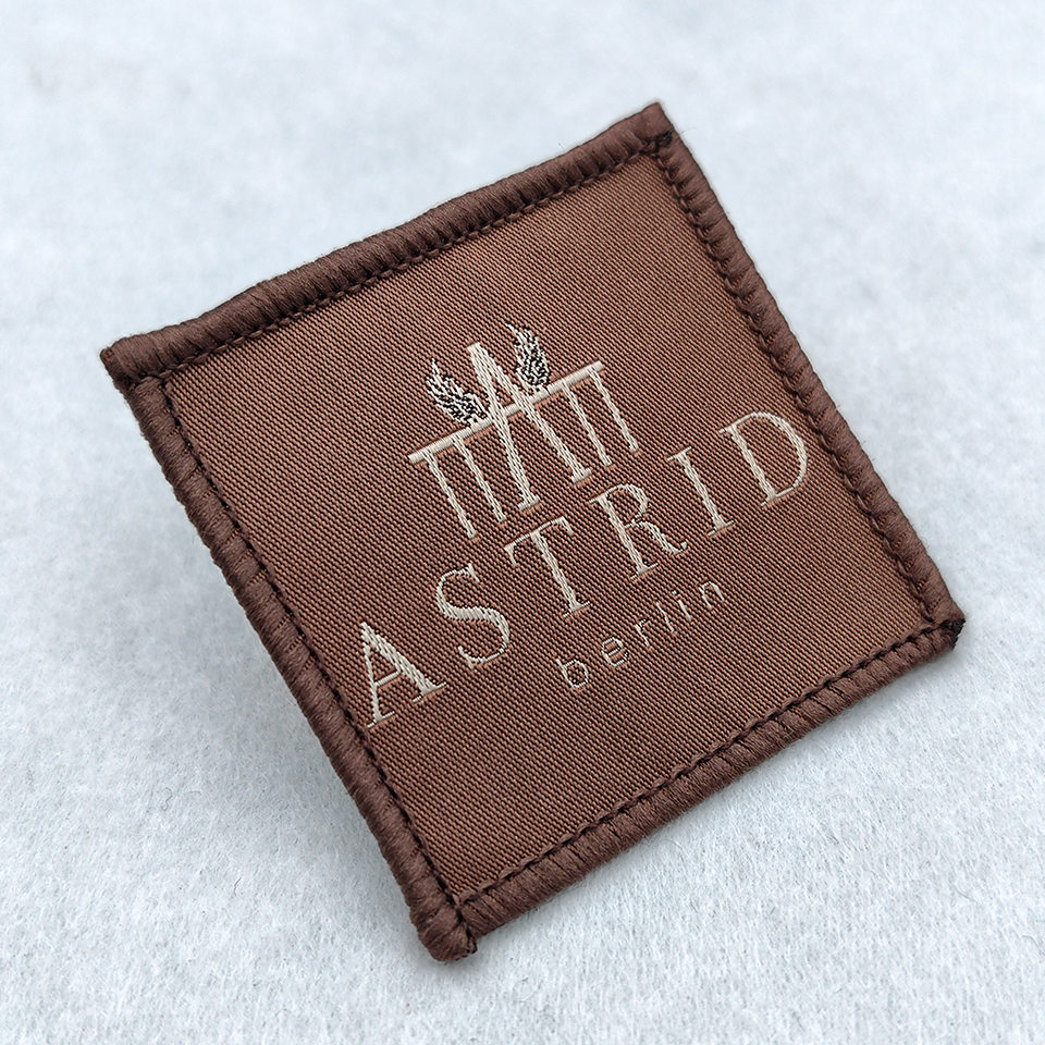 Custom LOGO Design Embroidery Patch Heat Transfer Stick to Clothing Woven Fabric Badge Iron on Caps Garment Accessories