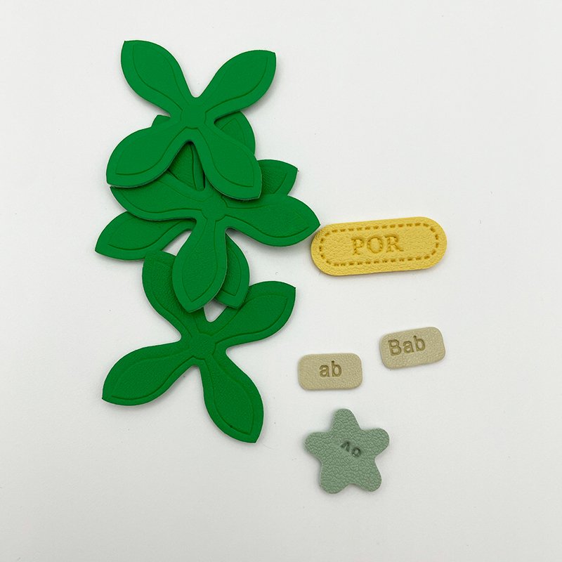 Wholesale Custom Personalized 3d Soft Rubber neck Patches label pvc silicone heat transfer label For Garment/Bags/Shoes
