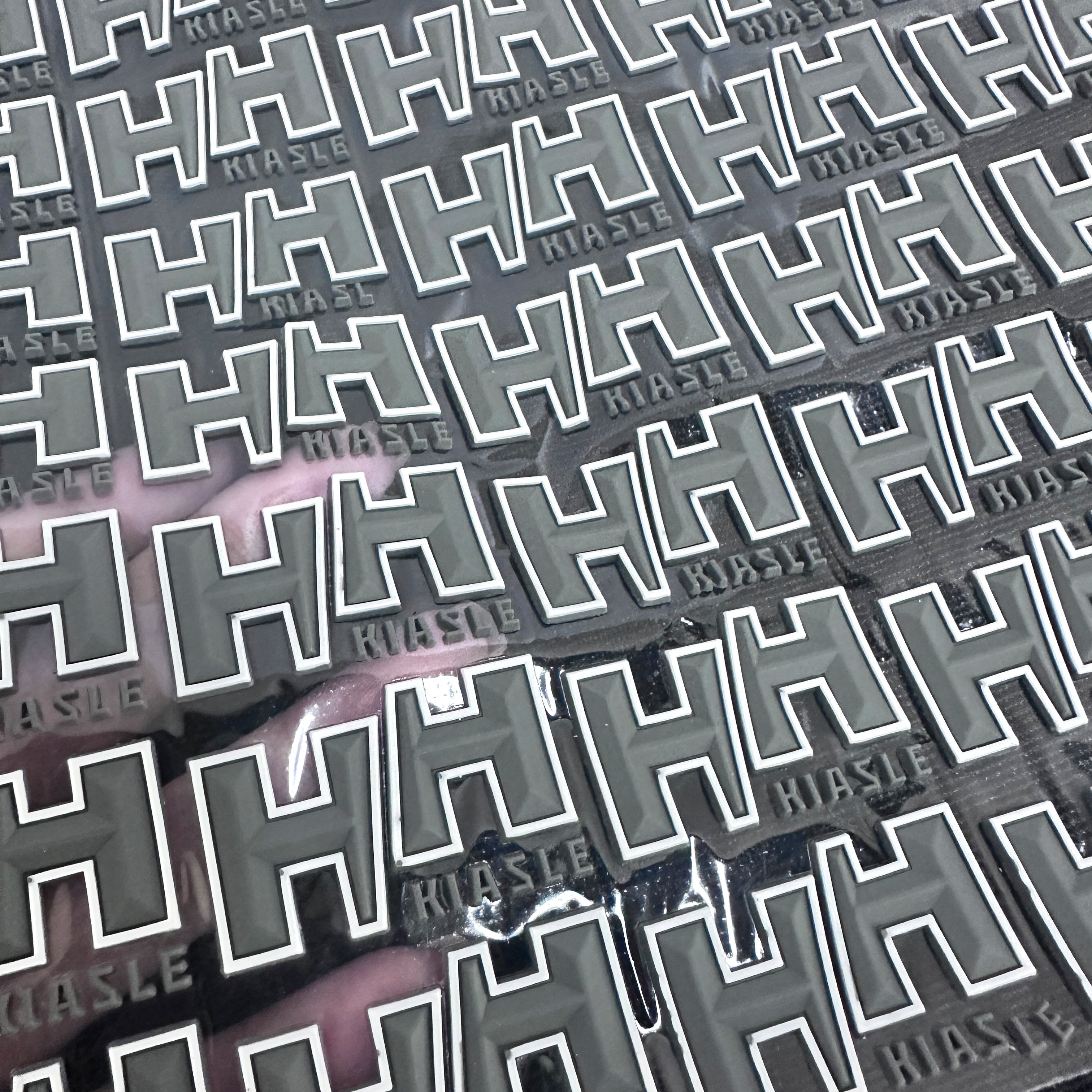 Embossed Silicone Sticker Patch Heat Transfer letters for Clothing Badge Rubber Wholesale Custom 3d Logo Printing Garment logos