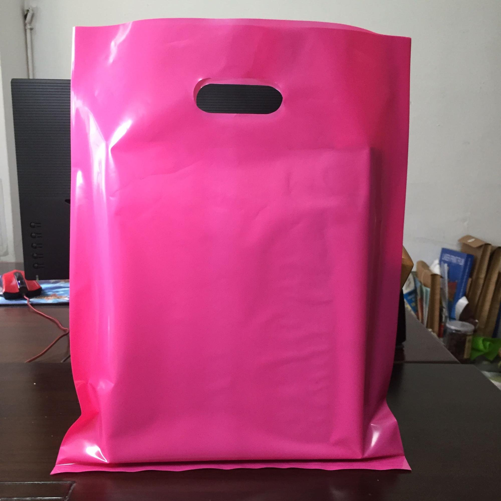 Custom Logo Good Quality Printing Die Cut Plastic Black Shopping Bags With Logo For Store