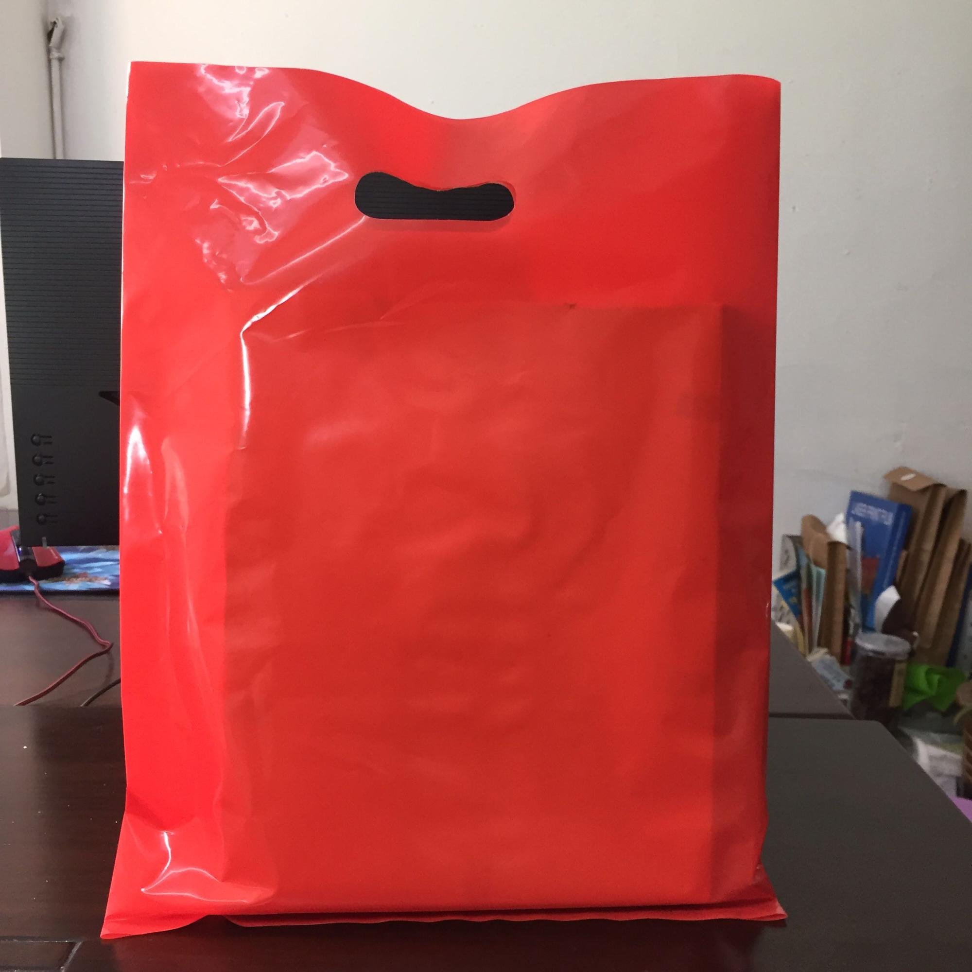 Custom Logo Good Quality Printing Die Cut Plastic Black Shopping Bags With Logo For Store