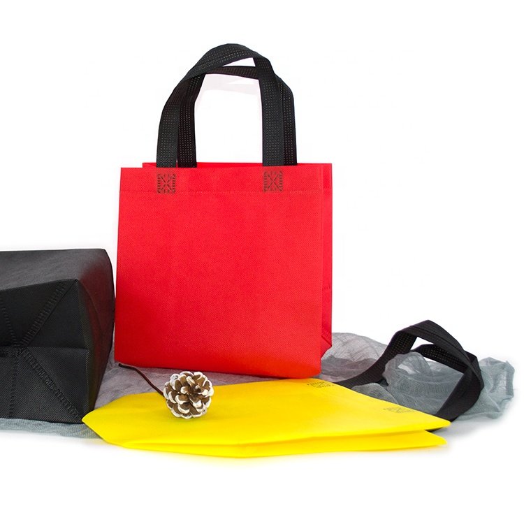 Cheap blank tote bags custom printed recyclable fabric non woven shopping bags with logo