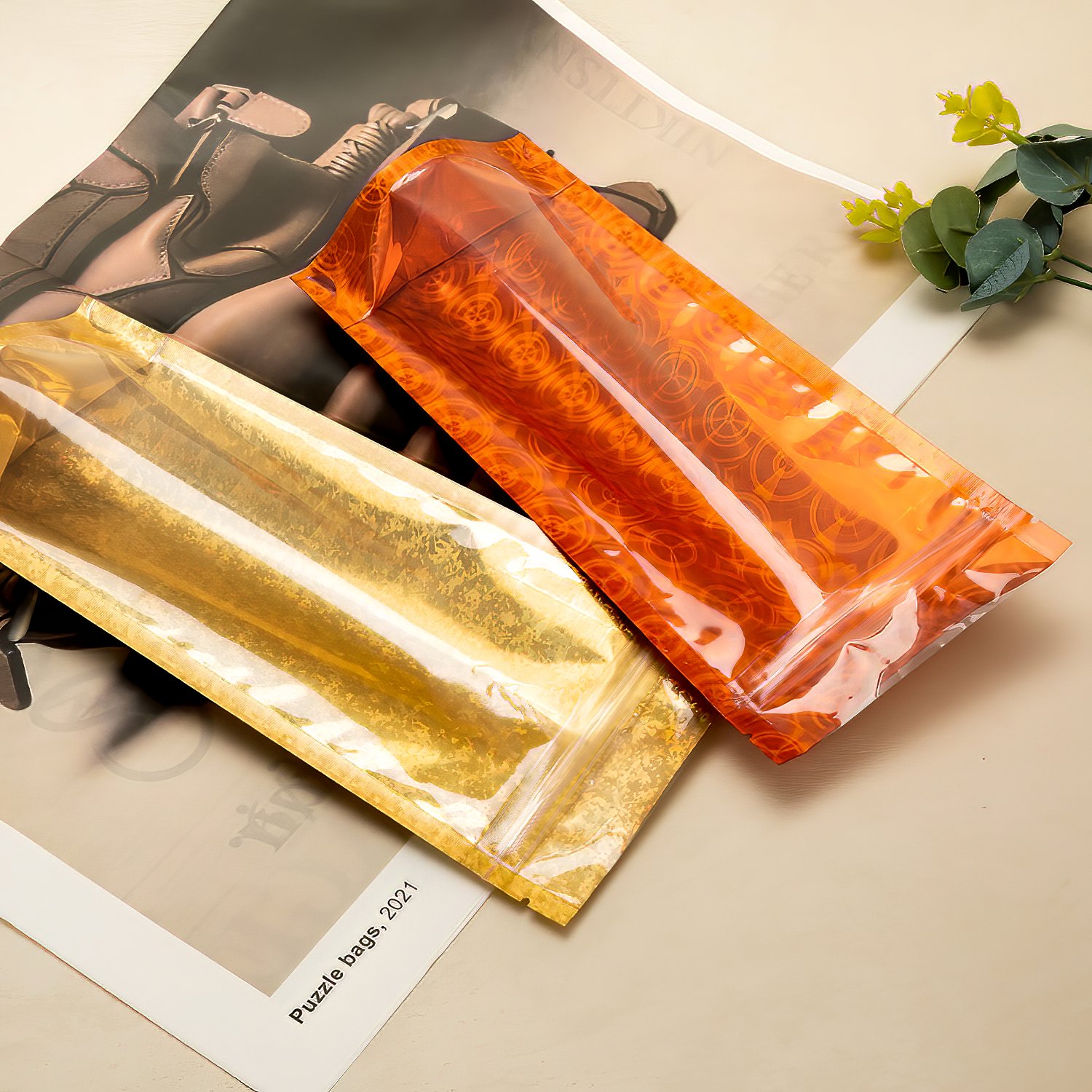 Custom Logo Reusable Zipper Pouch Foil 3.5g Mylar Bag Stand Up Holographic Packaging Bags For Food Cosmetic Shopping