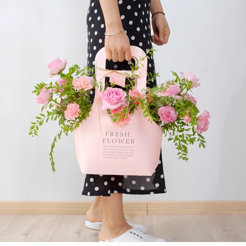 Valentine's Day flower shop flower packaging materials flower carry bag kraft bouquet bag