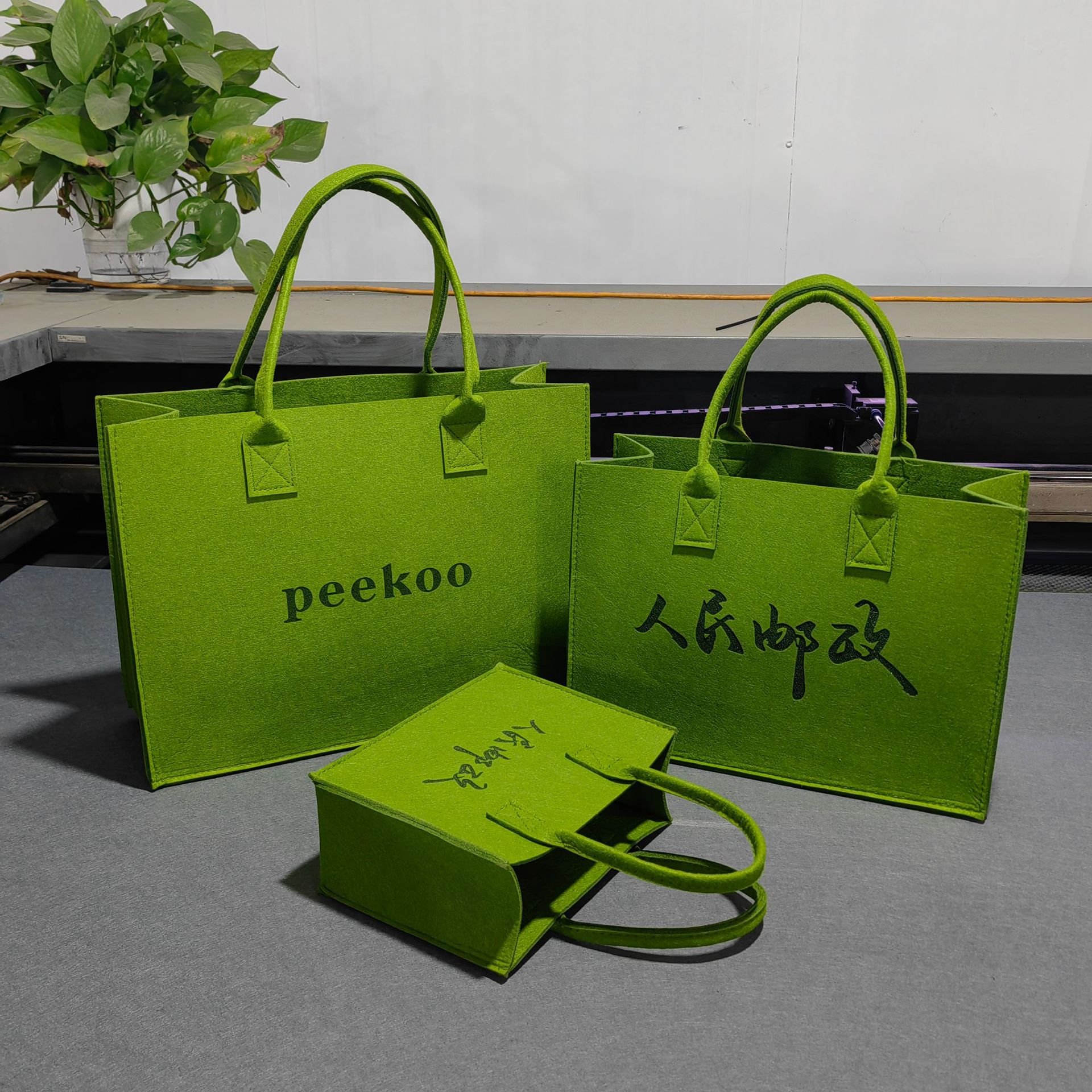Custom Logo Eco-friendly Casual Large Capacity Felt Tote Women Felt Bag Handbags Wool Felt Shopping Bag