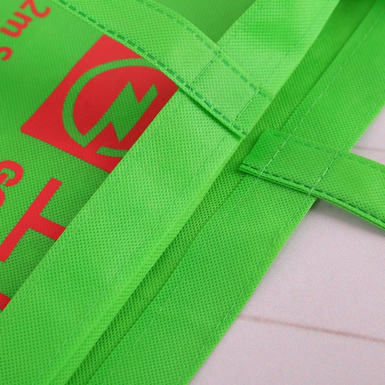 Fashion tote bags custom printed recyclable fabric non woven shopping bags with logo