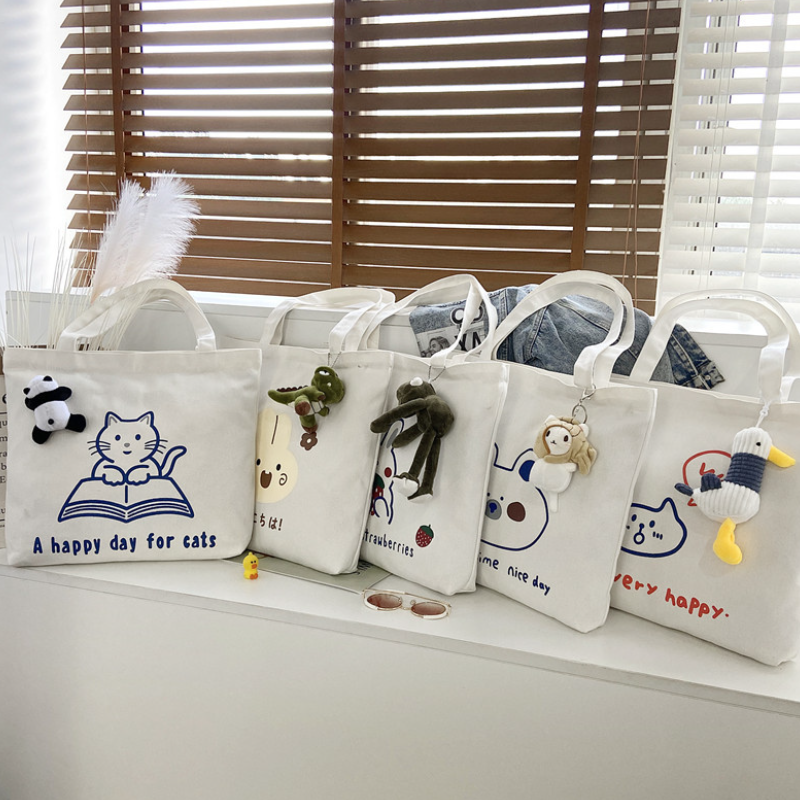 Custom Large Capacity Cotton Canvas Tote Bag Fashionable Reusable Shopping Bag with Letter Pattern and Eco-Friendly Custom Logo