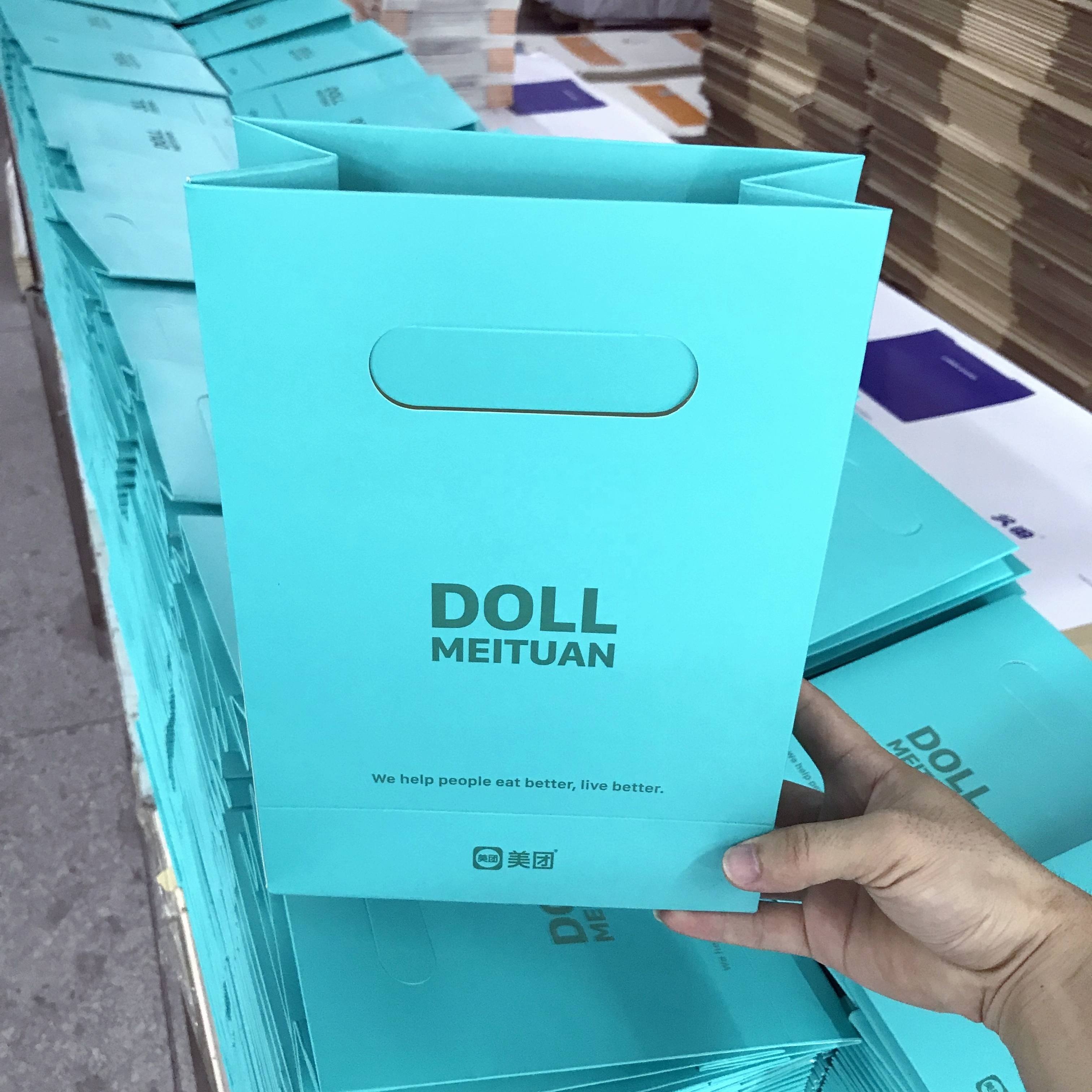 Wholesale reusable Custom luxury craft gift brown white packaging printed shopping bag kraft paper bags