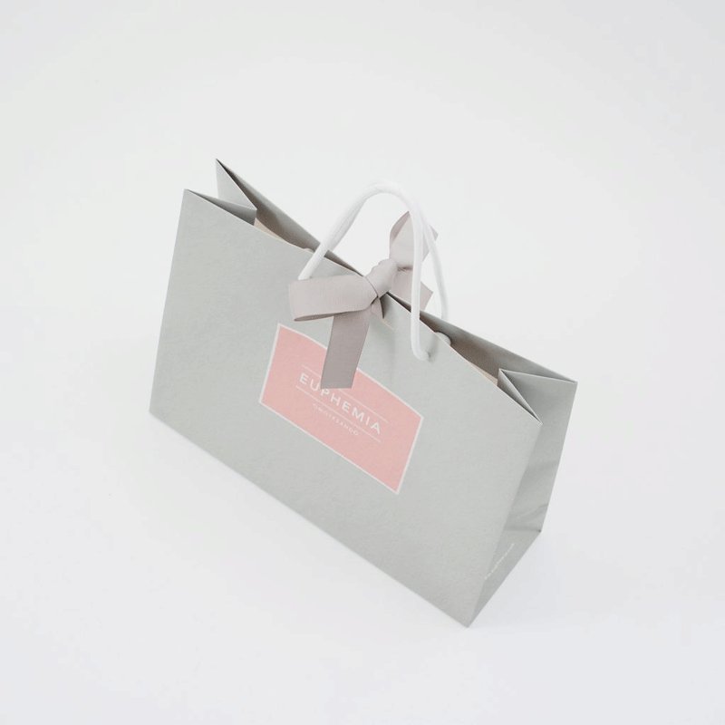 Luxury Gift Paper Bag Custom Made Printed Logo Jewelry Packaging Kraft Shopping Paper Bag With Ribbon Handles