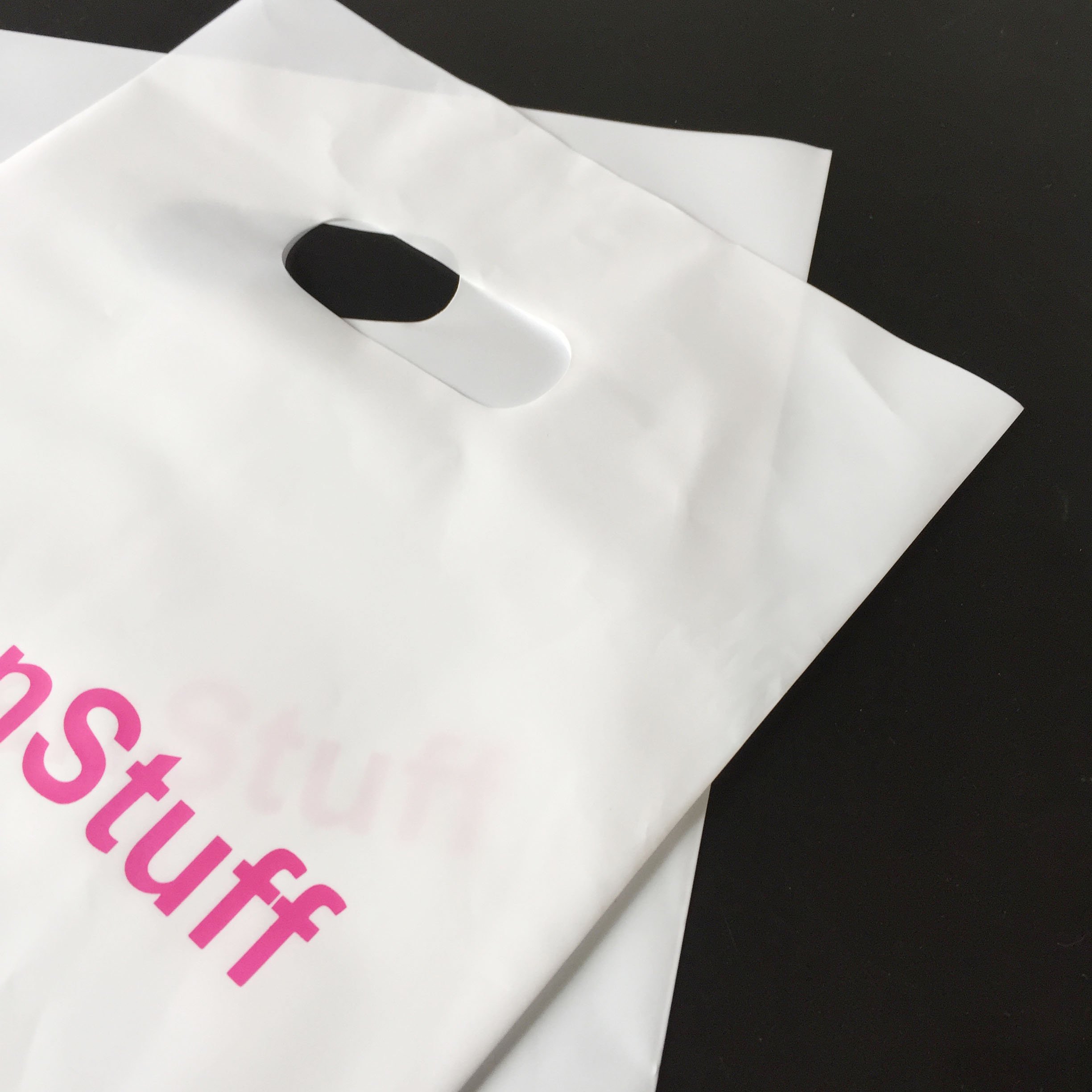 Customized die cut plastic pe thickness with logo print white carrier gift retail plastic shopping bags