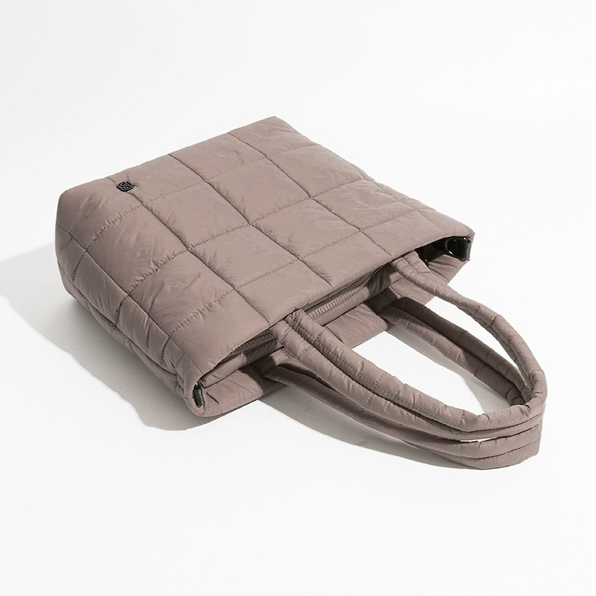 Custom Handbag Manufacturer Fashion Light Weight Padded Down Cotton Soft Quilt Women Nylon Puffer Tote Bag Shopping Bag
