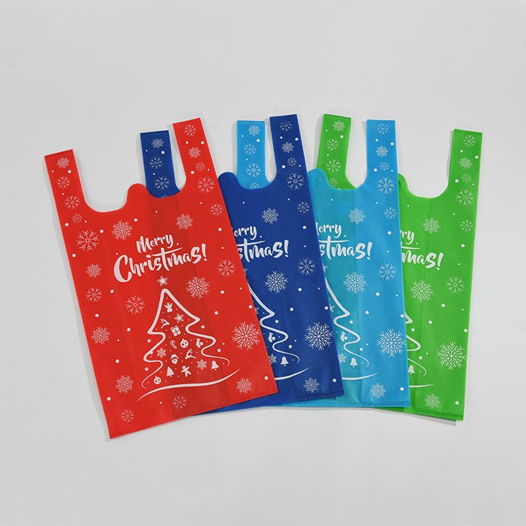 Christmas non woven ECO recyclable supermarket shopping spun bond bag packaging bag promotional t shirt non woven vest bag