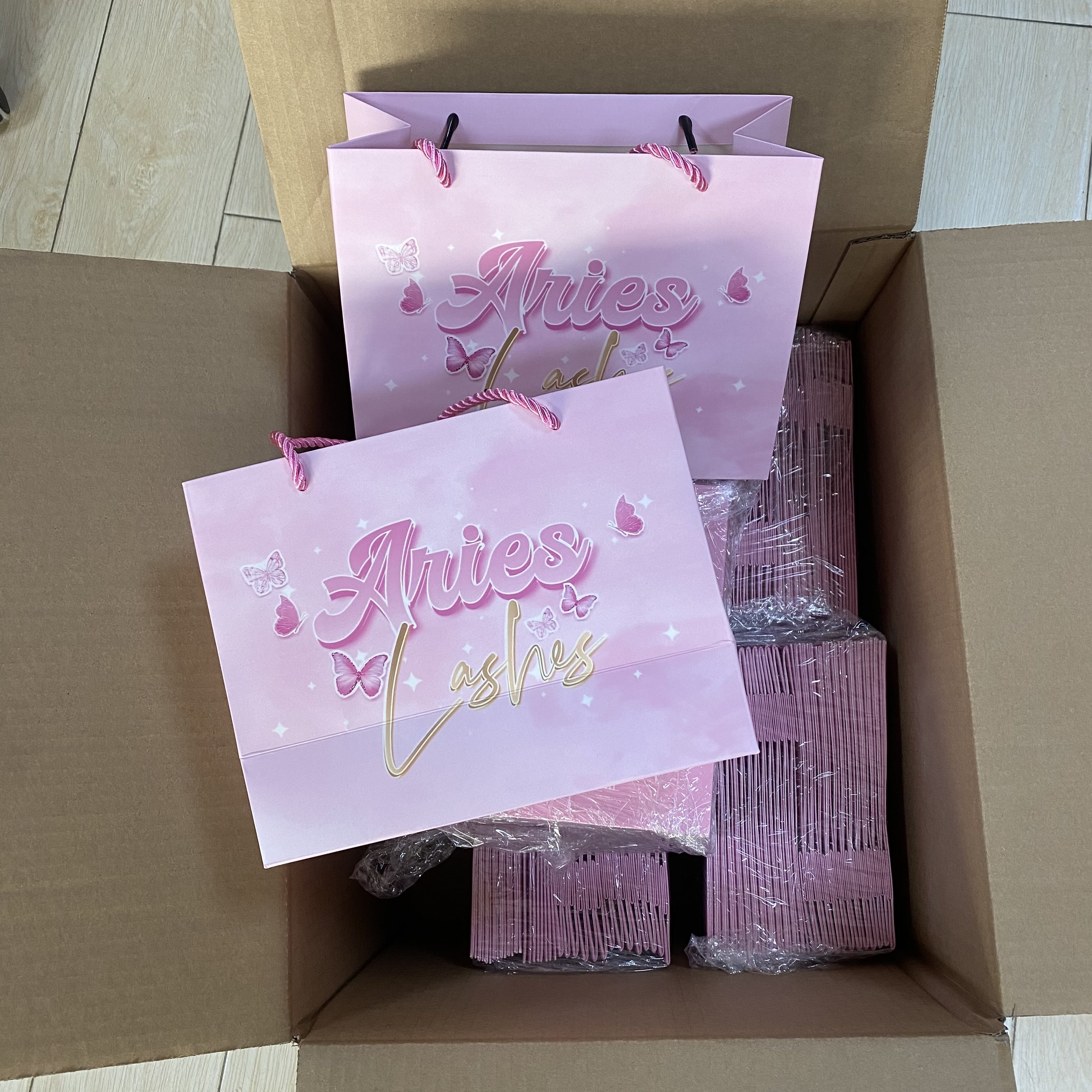 wholesale custom gift bags shopping bag hard paper bag with your own logos
